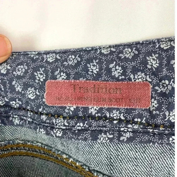 Fragile Blue Denim Jeans Sz 11 Tradition Alluring Slim Boot Cut Low Rise - Picture 5 of 13
